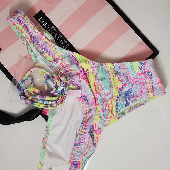 Victoria's Secret Swim 2 x bikini bottoms - new with hygenic liner no tags - Picture 2 of 4